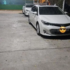 Toyota Avalon 2013