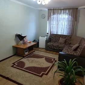 3MKR 2-KOMNAT 2-ETAJ JENNET BAZAR