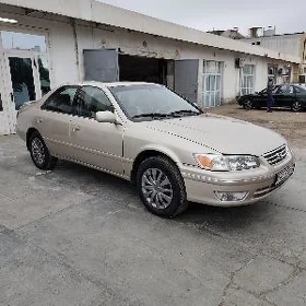Toyota Camry 2001