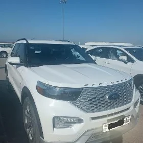 Ford Explorer 2023