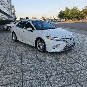 Toyota Camry 2018