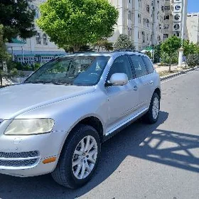 Volkswagen Touareg 2 2004
