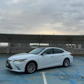 Lexus ES 350 2020