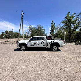 Toyota Tacoma 2016
