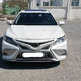 Toyota Camry 2020