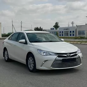 Toyota Camry 2016