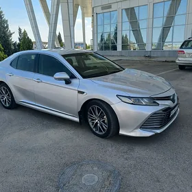 Toyota Camry 2020