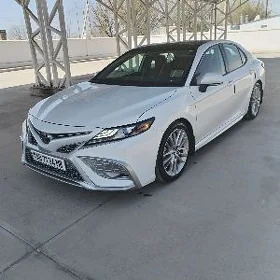 Toyota Camry 2020