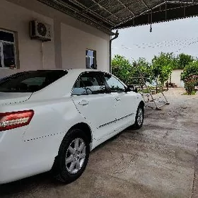 Toyota Camry 2011