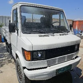 Mercedes-Benz Sprinter 2009