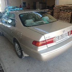 Toyota Camry 2001