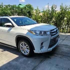 Toyota Highlander 2018