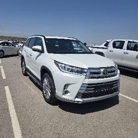Toyota Highlander 2019