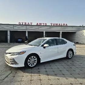Toyota Camry 2022