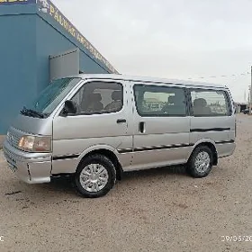 Toyota Hiace 1989
