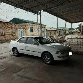 Toyota Carina 1993