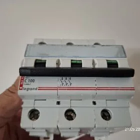 Aвтомат/Awtomat 100 A