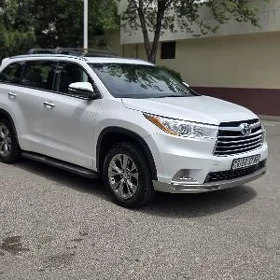Toyota Highlander 2016