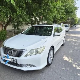 Toyota Camry 2013