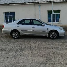 Toyota Camry 2003