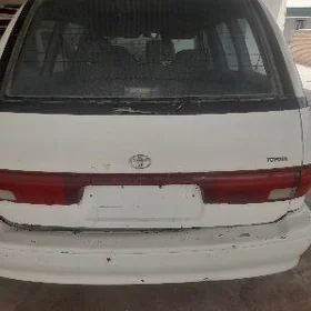 Toyota Previa 1992