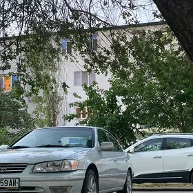 Toyota Camry 2000