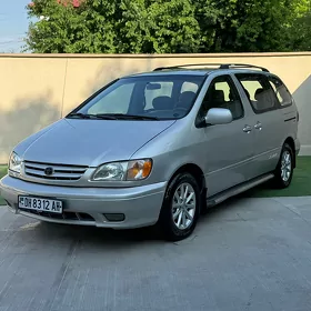 Toyota Sienna 2002