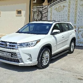 Toyota Highlander 2019