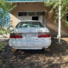 Toyota Carina 1995
