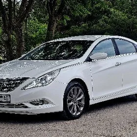 Hyundai Sonata 2010