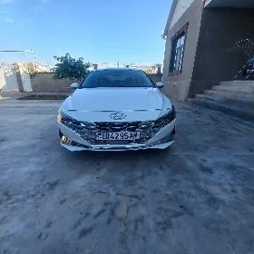 Hyundai Elantra 2020