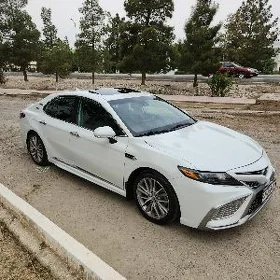Toyota Camry 2022
