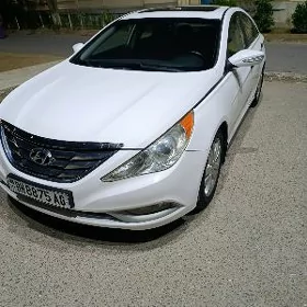 Hyundai Sonata 2011