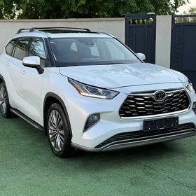 Toyota Highlander 2022
