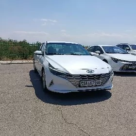 Hyundai Elantra 2021