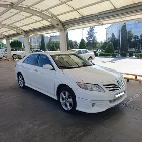 Toyota Camry 2011