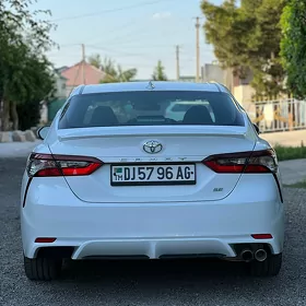 Toyota Camry 2023