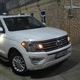 Ford Expedition 2021