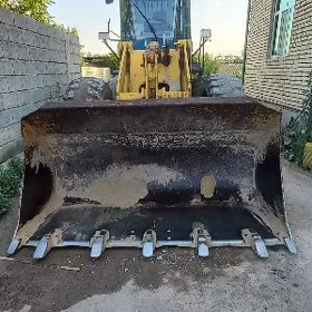 XCMG LW300F 1990