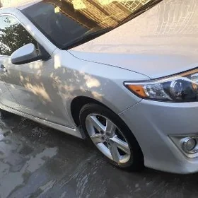 Toyota Camry 2013