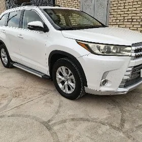 Toyota Highlander 2016