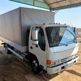 Isuzu Forward 2003