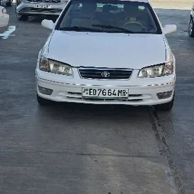 Toyota Camry 2001