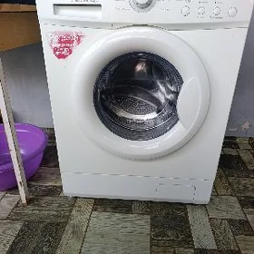 LG Стиральная машинка