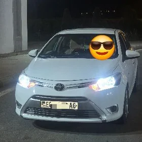 Toyota Yaris 2014