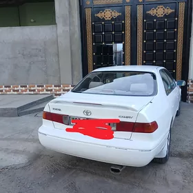 Toyota Camry 2000