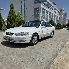 Toyota Camry 2000