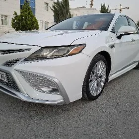 Toyota Camry 2020
