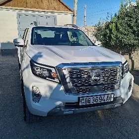 Nissan Navara 2024
