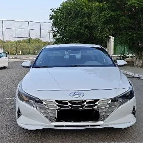 Hyundai Elantra 2021